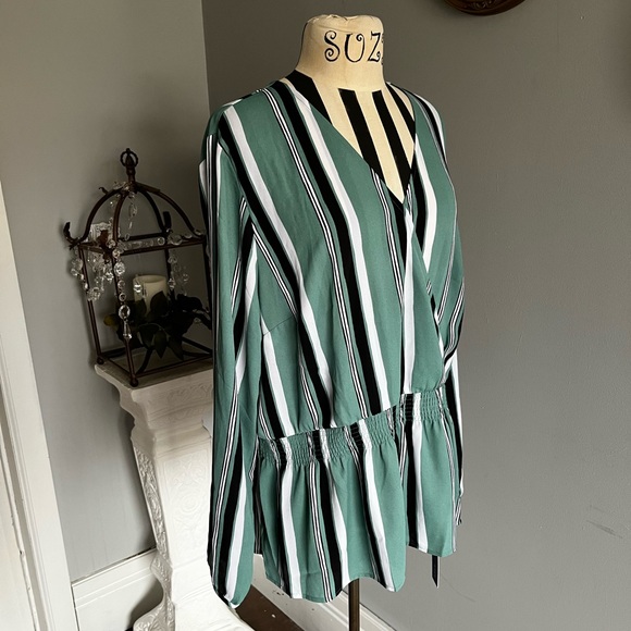 Apt 9 NWT striped faux wrap peplum top blouse XXL - Picture 4 of 9